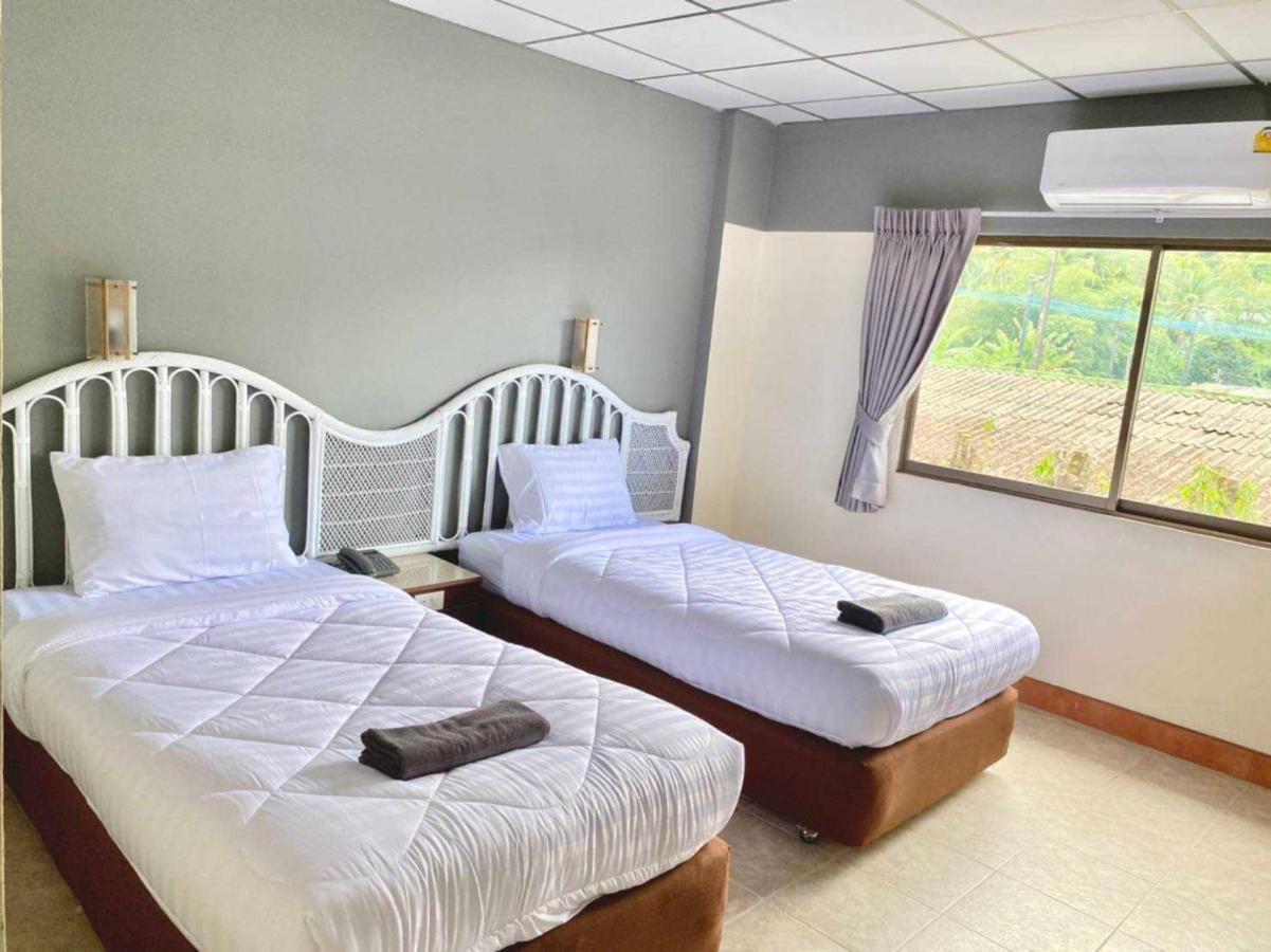 Phuket Nora Bukit Hotel מראה חיצוני תמונה